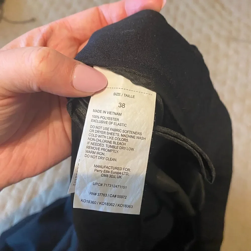 Men’s Perry Ellis Black Grand Slam Golf Shorts - Size 38
